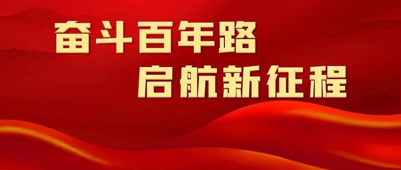 可爱女孩好有钱